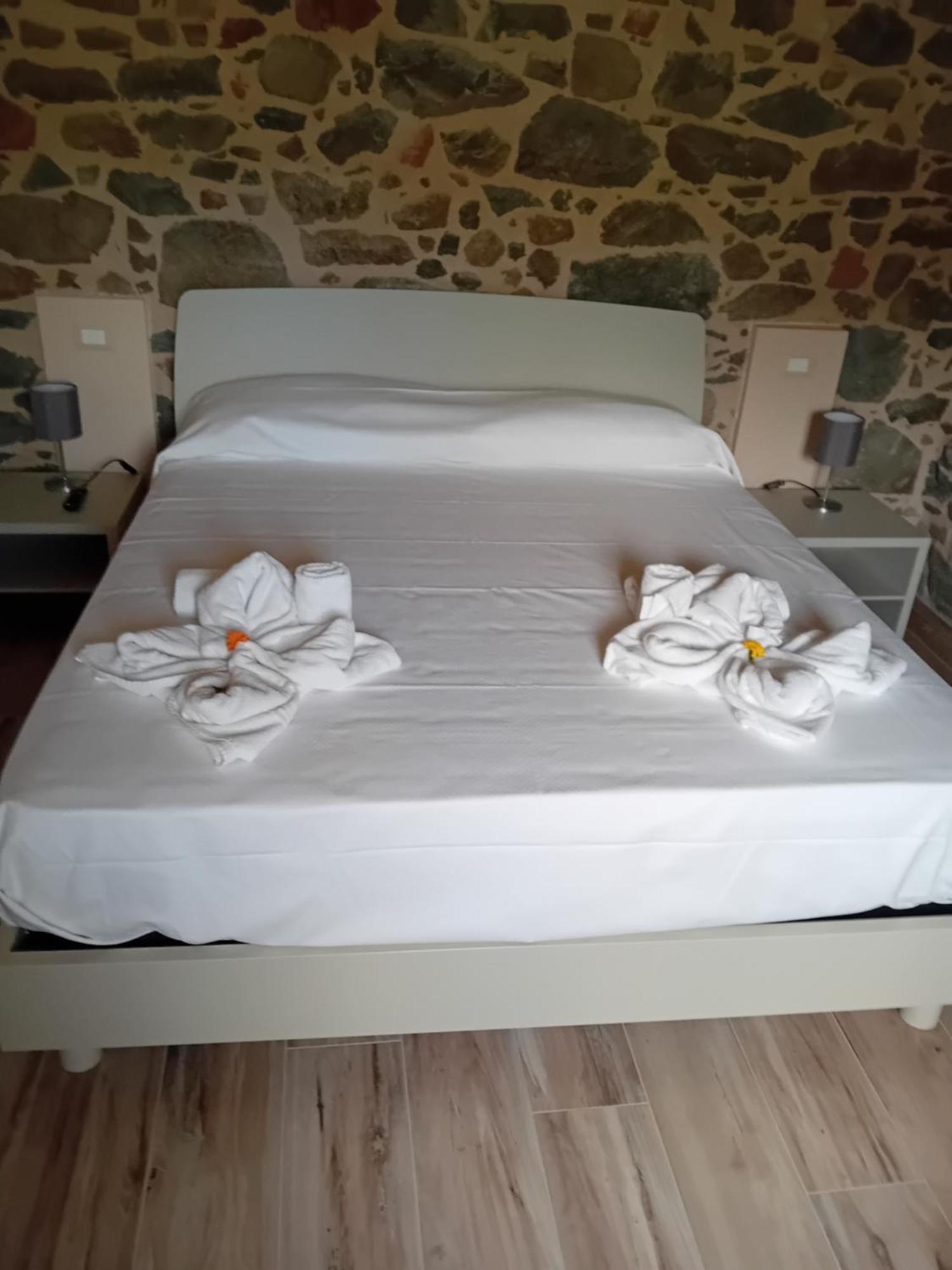 Casa Vacanze Raggio Di Sole Grotte  Стая снимка